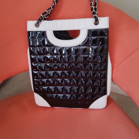 Chanel Authentic Handbag - Picture 10 of 13